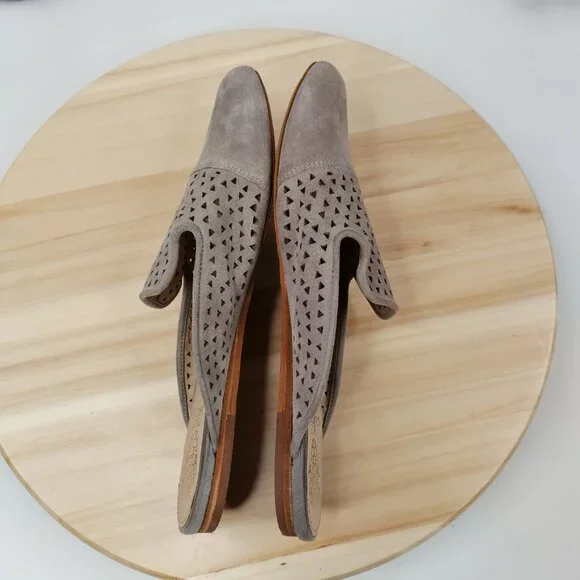 Vince Camuto Perforated Suede Mule Slip On Flats Tan Gray Women US 8M - Picture 6 of 14